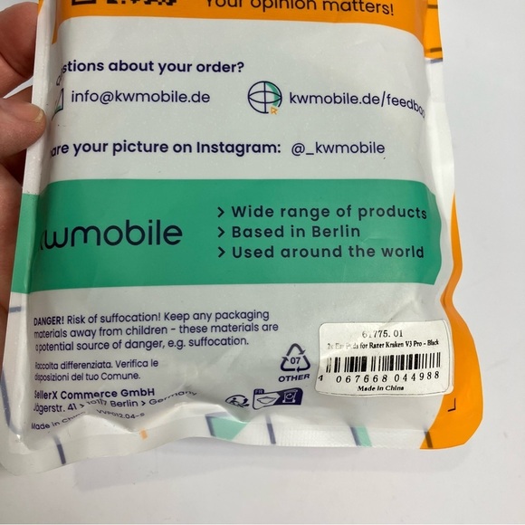 KW mobile accessories 2 ear pads for Razer Kraken V3 pro new in package - Picture 3 of 4